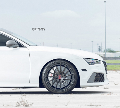 Фото дисков Strasse Wheels SV15T Deep Concave Monoblock на Audi A/RS 7 (4G)