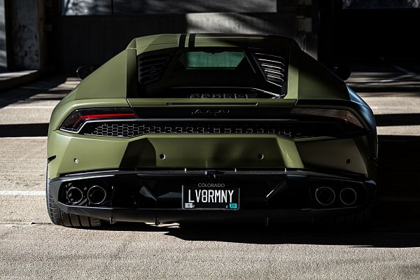 Фото дисков Brixton Forged VL4 Сатиновая бронза на Lamborghini Huracan