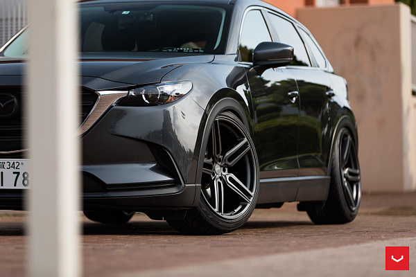 Фото дисков Vossen HF-1 Сатиновый графит на Mazda CX-9 II