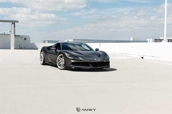 Фото дисков Anrky S1-X3 Глянцевый лак на Ferrari SF90