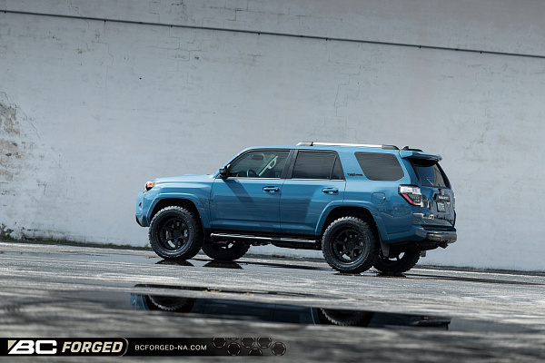 Фото дисков BC Forged LE61 // MLE61 Черный матовый на Toyota 4Runner V