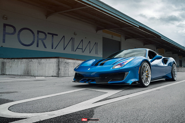 Фото дисков HRE S104SC Сатиновый тонированный лак на Ferrari 488