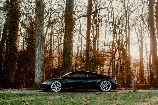 Фото дисков Brixton Forged R11-R Глянцевый лак на Audi R8 (4S)