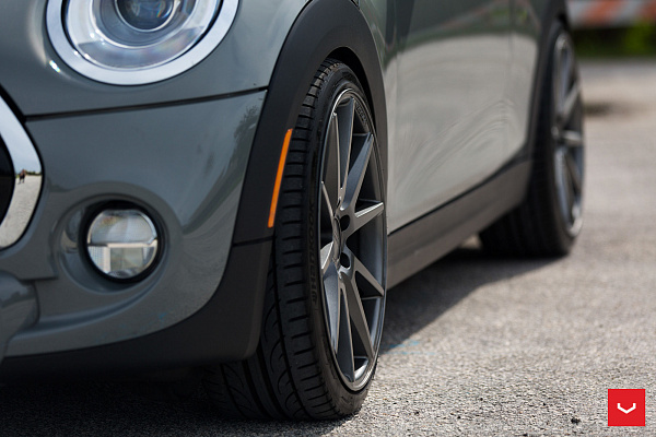 Фото дисков Vossen VFS-1 Сатиновый графит на MINI Cooper III