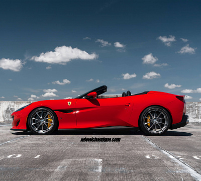 Фото дисков HRE S204 на Ferrari Portofino