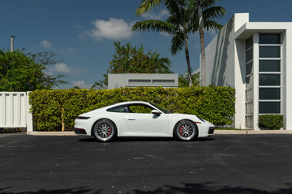 Фото дисков HRE 520 Глянцевый лак на Porsche 911 VIII