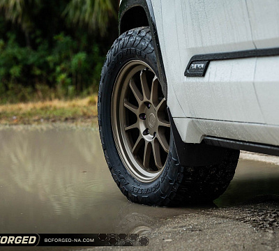 Фото дисков BC Forged TD01 на Toyota Sequoia III