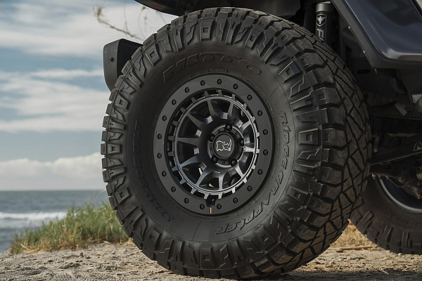 Фото дисков Black Rhino TUSK  на Jeep Gladiator II (JT)
