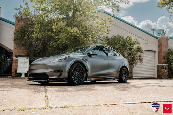 Фото дисков Vossen HF-7 Черный глянец на Tesla Model Y