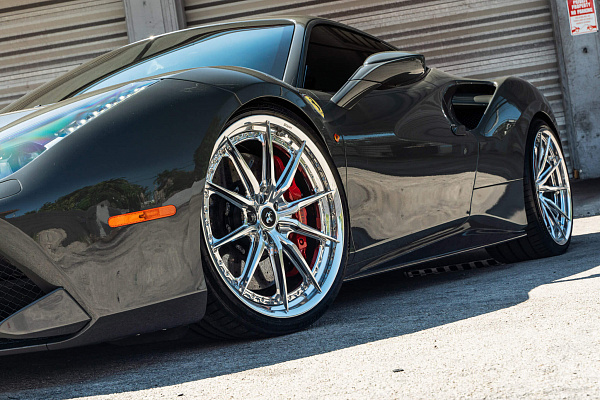 Фото дисков HRE S104SC Полированный лак на Ferrari 488