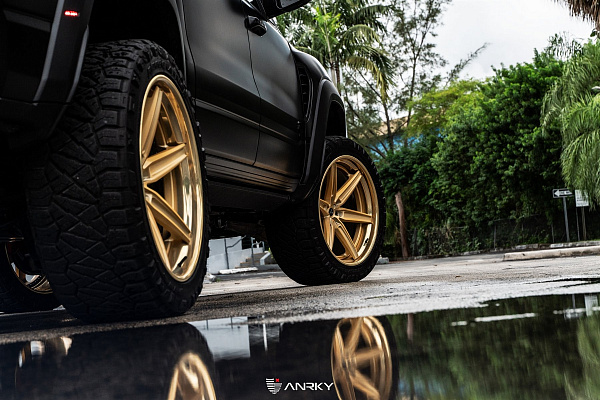 Фото дисков Anrky AN36-S Сатиновое золото на Ram 1500 V