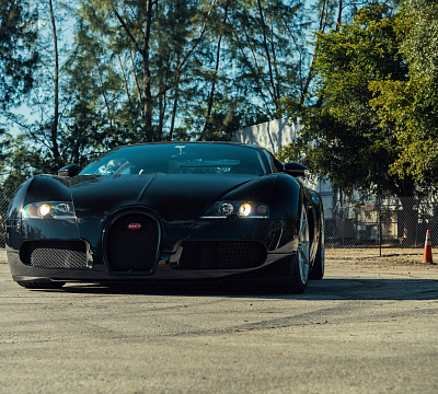 Фото дисков Vossen EVO-2R на Bugatti Veyron