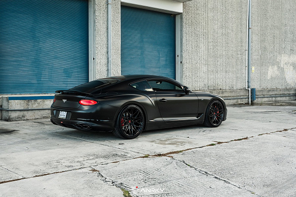 Фото дисков Anrky S1-X1 Черный глянец на Bentley Continental GT III
