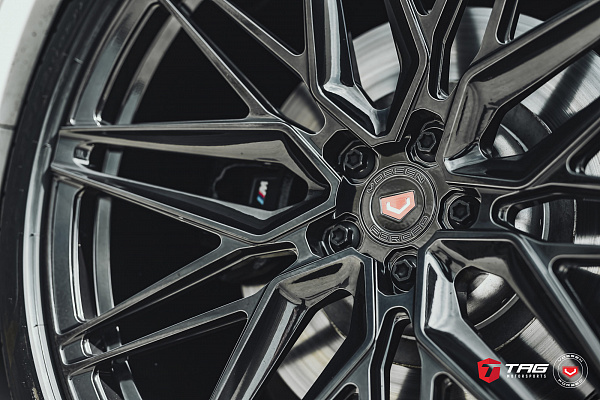 Фото дисков Vossen EVO-5 Черный глянец на BMW X7 (G07)