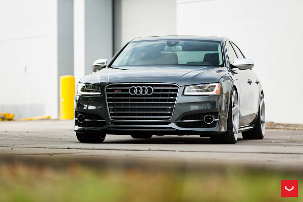 Фото дисков Vossen CV3 Серебро на Audi A/S 8 (D4)