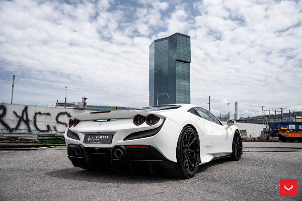 Фото дисков Vossen HF-3 Черный сатин на Ferrari F8