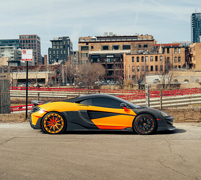 Фото дисков Brixton Forged FDE11 Aerotech на McLaren 600