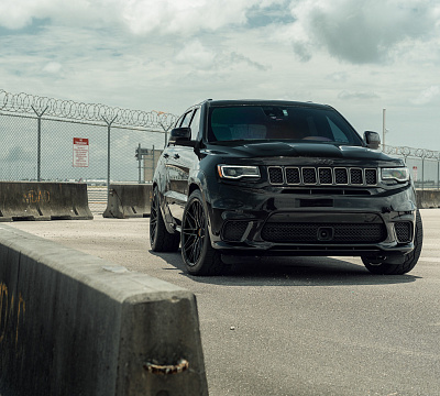 Фото дисков Vossen HF-7 на Jeep Grand Cherokee IV