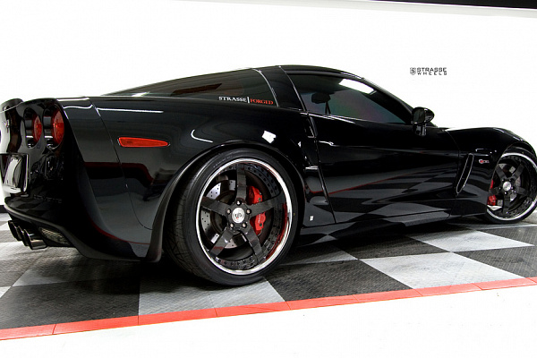 Фото дисков Strasse Wheels S5 Signature Другой цвет на Chevrolet Corvette C6