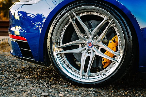 Фото дисков HRE S107SC Глянцевый лак на Porsche 911 VIII