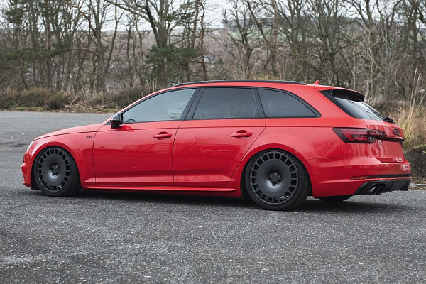 Фото дисков Bola B12 Черный матовый на Audi A/S/RS 4 (B8)