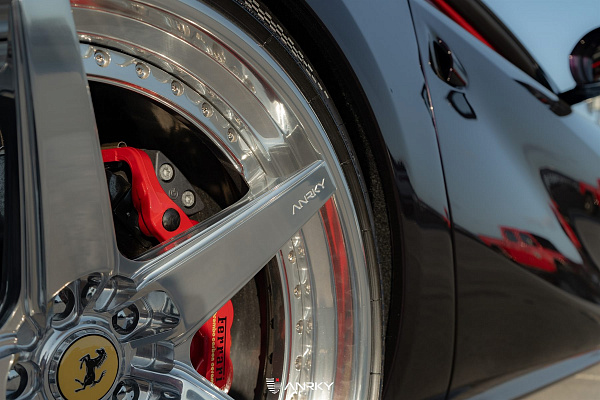Фото дисков Anrky RS5.3 Полированный лак на Ferrari 812