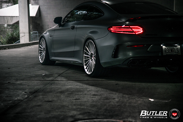 Фото дисков Vossen S17-04 Глянцевый темный лак на Mercedes-Benz C-Class (W205)