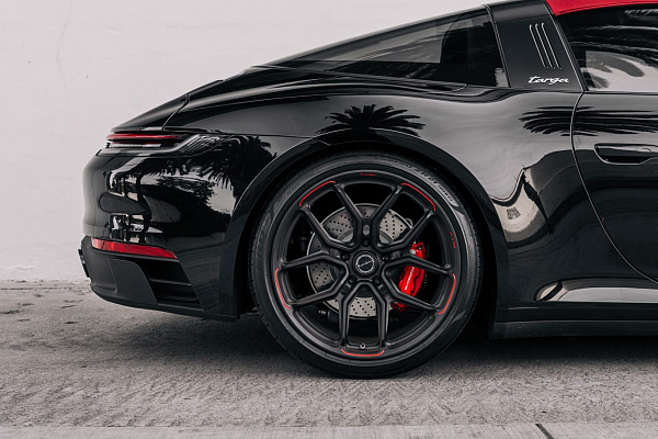 Фото дисков Brixton Forged CM5-RS Черный матовый на Porsche 911 VIII