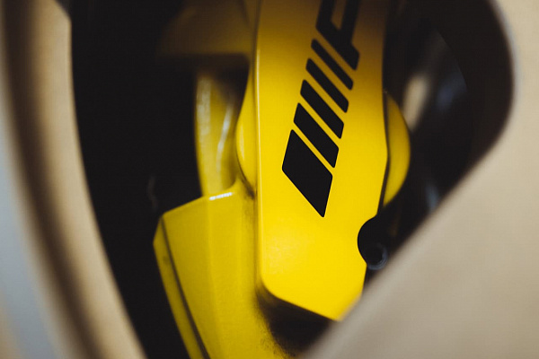 Фото дисков Brixton Forged RS01 Матовый графит на Mercedes-Benz AMG GT II