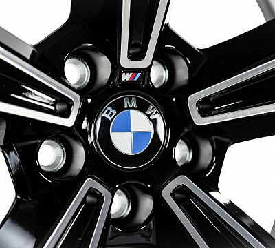 BMW 765M