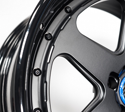 Strasse Wheels S6 Track