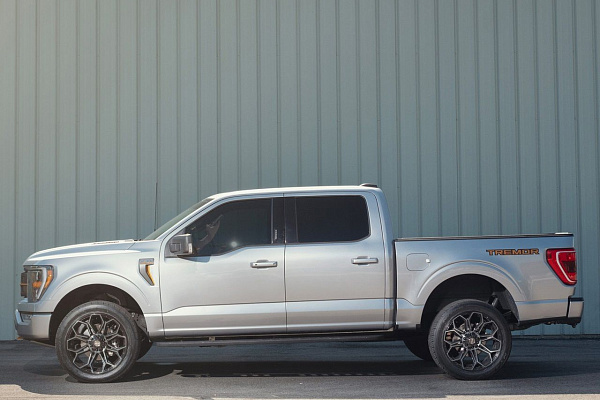 Фото дисков 4PLAY 4P83  на Ford F-150 XIV
