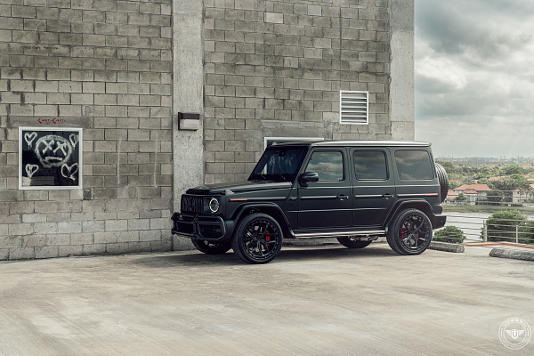 Фото дисков Vossen UV-X Черный глянец на Mercedes-Benz G-Class III