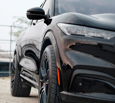Фото дисков MRR GF6 на Ford Mustang Mach-E