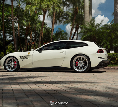 Фото дисков Anrky AN28 на Ferrari GTC4Lusso