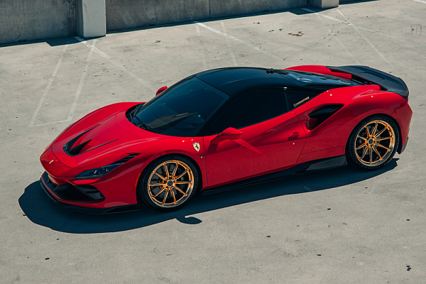 Фото дисков Brixton Forged R11-RS Глянцевое золото на Ferrari F8