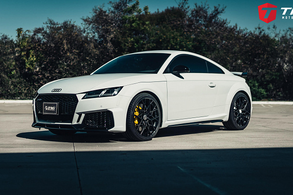 Фото дисков HRE FF10 Черный сатин на Audi TT (8S)