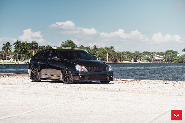 Фото дисков Vossen HF-3 Глянцевый темный лак на Cadillac CTS II