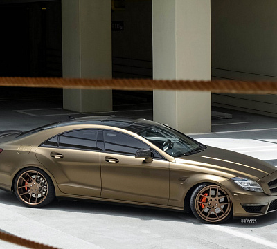 Фото дисков Strasse Wheels SM5 Deep Concave на Mercedes-Benz CLS (C218)