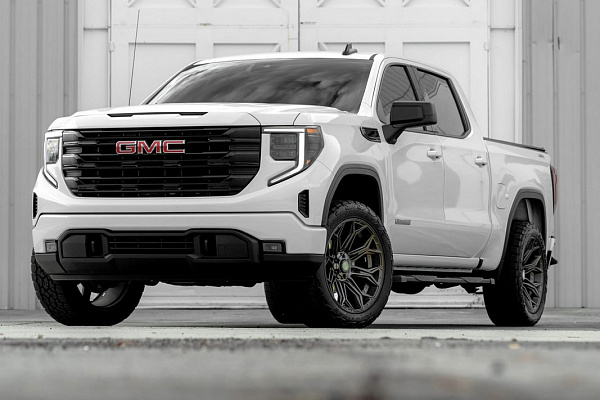 Фото дисков 4PLAY 4P83 Сатиновая темная бронза на GMC Sierra IV