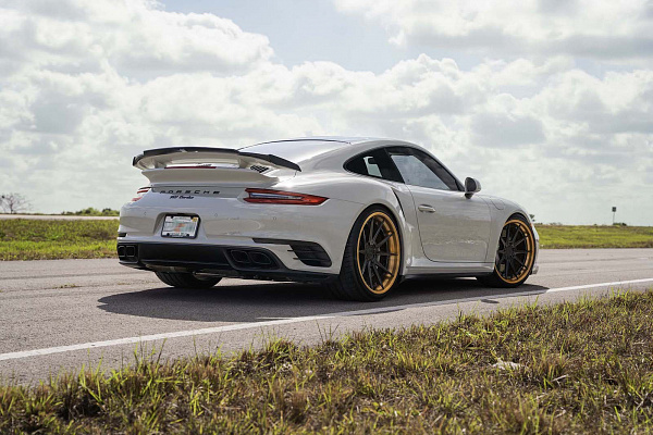 Фото дисков Strasse Wheels SV10 Deep Concave FS Другой цвет на Porsche 911 VII