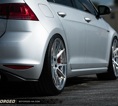 Фото дисков BC Forged HCA382 на Volkswagen Golf VII