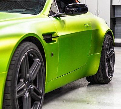 Фото дисков Vossen HF-1 на Aston Martin Vantage 3