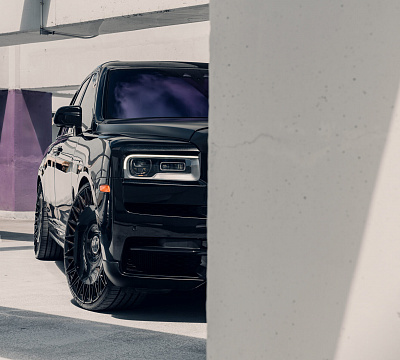 Фото дисков Vossen S17-18 на Rolls-Royce Cullinan