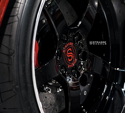 Фото дисков Strasse Wheels S5 Signature на Dodge Viper