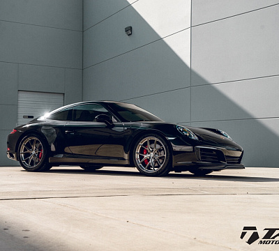 Фото дисков HRE P101 на Porsche 911 VII