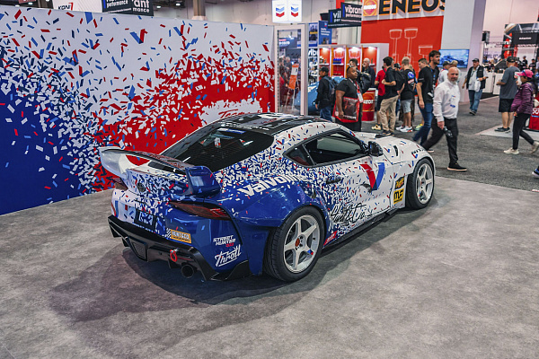 Фото дисков Motegi Racing MR159 BATTLE V Белый глянец на Toyota Supra A90