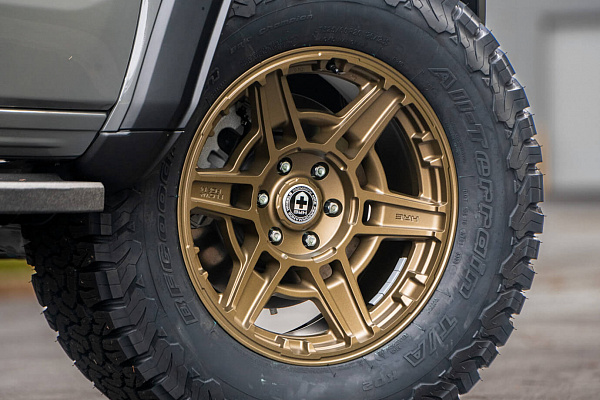 Фото дисков HRE FT1 Сатиновое темное золото на Ram 1500 V