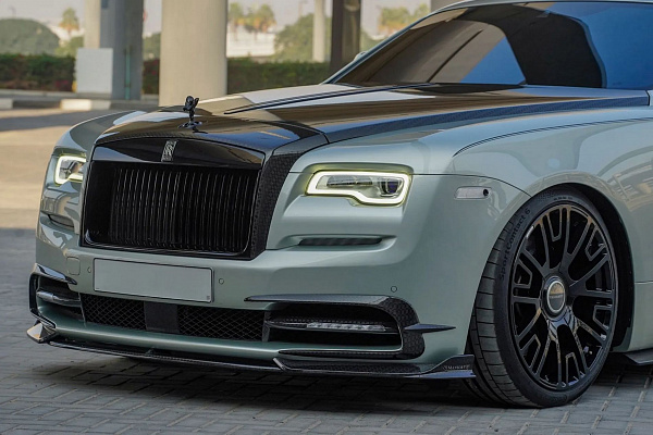 Фото дисков Mansory V.6 Черный глянец на Rolls-Royce Wraith
