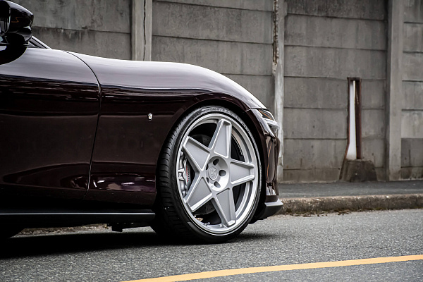 Фото дисков HRE 505M Серебро на Porsche 911 III
